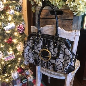 Ladies Beautiful Guess Pocketbook, Excellent condition!!!